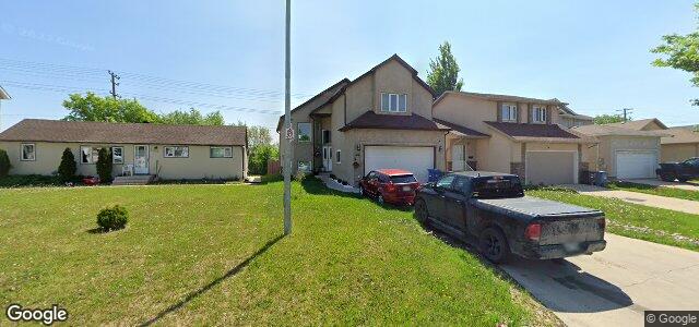 Larawan ng 206 Shore Street sa Winnipeg, Manitoba