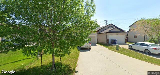 Larawan ng 234 Shore Street sa Winnipeg, Manitoba