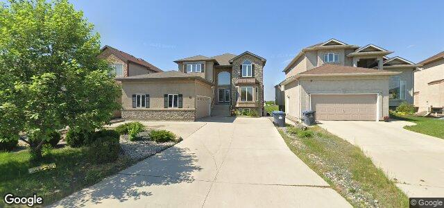Larawan ng 64 Raphael Street sa Winnipeg, Manitoba