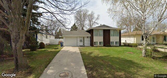 Larawan ng 10 Emory Road sa Winnipeg, Manitoba