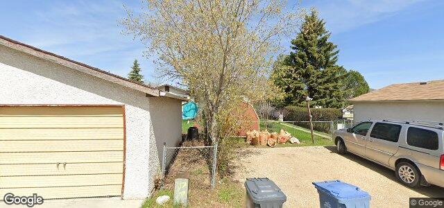 Larawan ng 100 Dalhousie Drive sa Winnipeg, Manitoba