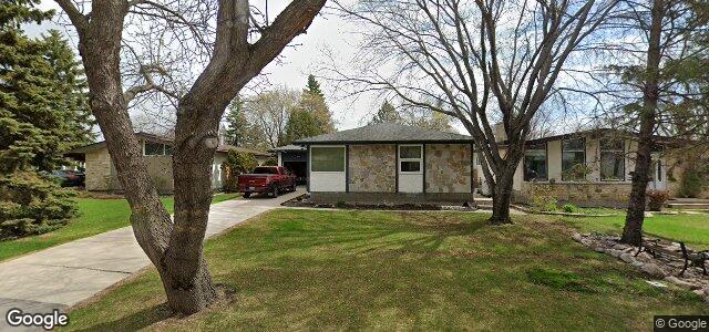 Larawan ng 102 Thornhill Bay sa Winnipeg, Manitoba