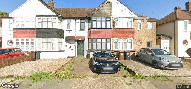 Larawan ng 104 Rochester Avenue sa Winnipeg, Manitoba