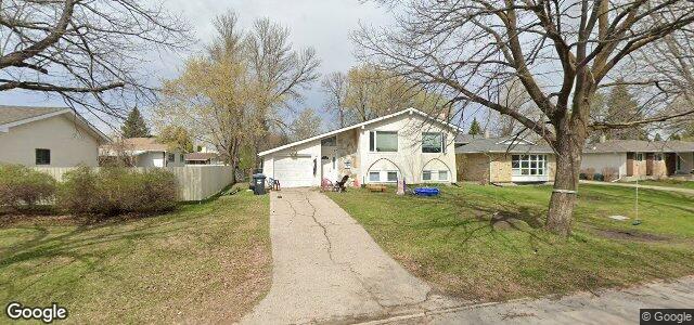 Larawan ng 107 Ryerson Avenue sa Winnipeg, Manitoba