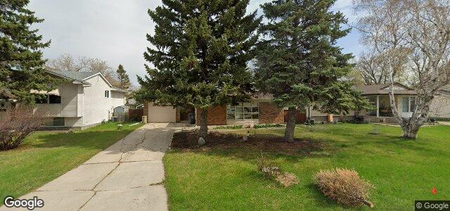 Larawan ng 11 Millikin Road sa Winnipeg, Manitoba