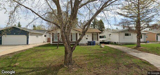 Larawan ng 110 Acadia Bay sa Winnipeg, Manitoba