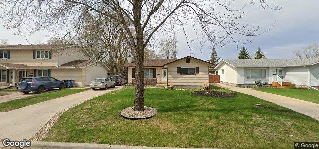 Larawan ng 111 Acadia Bay sa Winnipeg, Manitoba