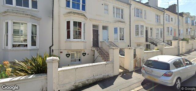 Larawan ng 12 Chatham Place sa Winnipeg, Manitoba