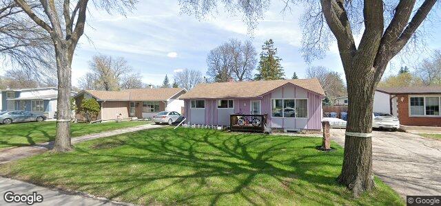 Larawan ng 127 Laval Drive sa Winnipeg, Manitoba