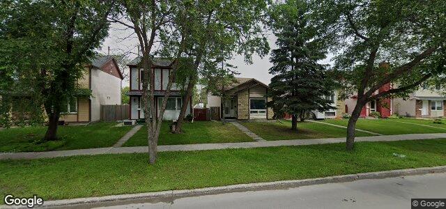 Larawan ng 135 Dalhousie Drive sa Winnipeg, Manitoba