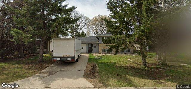 Larawan ng 14 Millikin Road sa Winnipeg, Manitoba