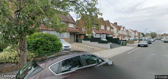 Larawan ng 15 Burgess Avenue sa Winnipeg, Manitoba