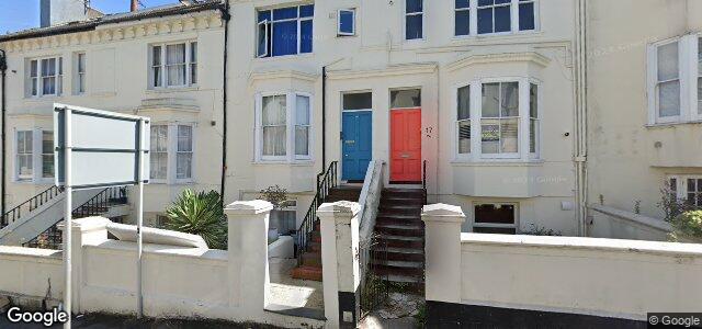 Larawan ng 16 Chatham Place sa Winnipeg, Manitoba