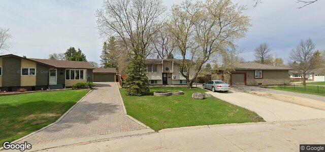 Photo of 18 Wadham Bay in Winnipeg, Manitoba