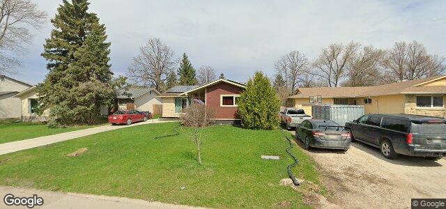 Larawan ng 19 St Dunstan'S Bay sa Winnipeg, Manitoba