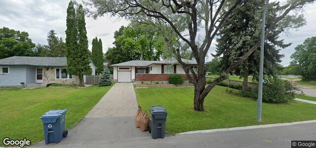 Larawan ng 2 Briar Cliff Bay sa Winnipeg, Manitoba