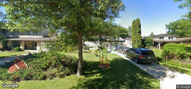 Larawan ng 200 Rochester Avenue sa Winnipeg, Manitoba