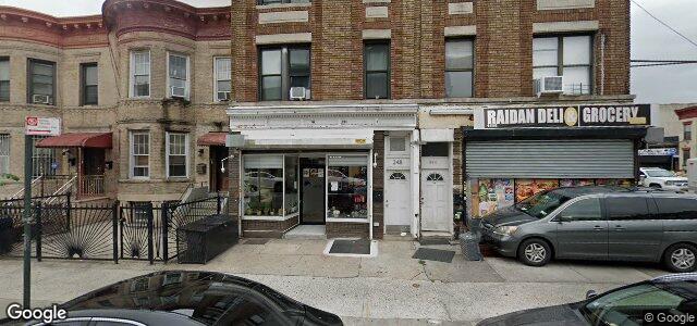 Larawan ng 248 Rochester Avenue sa Winnipeg, Manitoba