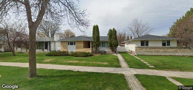 Larawan ng 330 Dalhousie Drive sa Winnipeg, Manitoba