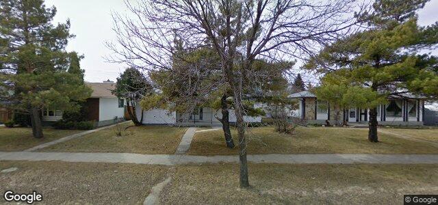 Larawan ng 338 Dalhousie Drive sa Winnipeg, Manitoba