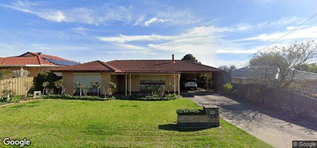 Larawan ng 34 Leeds Avenue sa Winnipeg, Manitoba