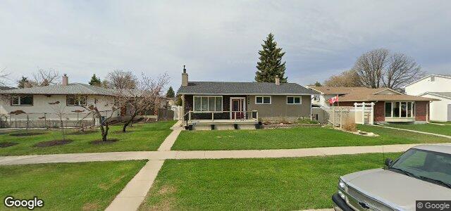 Larawan ng 346 Dalhousie Drive sa Winnipeg, Manitoba