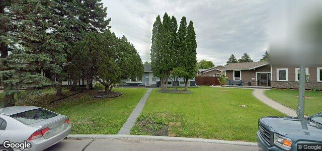 Larawan ng 35 Briar Cliff Bay sa Winnipeg, Manitoba