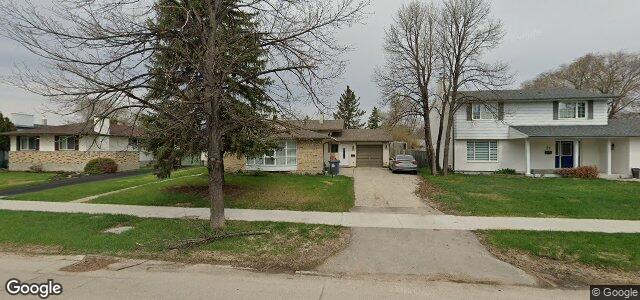 Larawan ng 35 Radcliffe Road sa Winnipeg, Manitoba