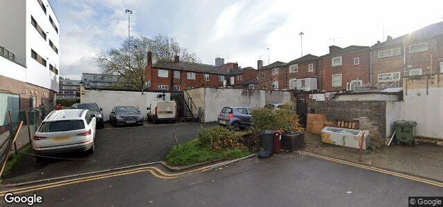 Larawan ng 4 Chatham Place sa Winnipeg, Manitoba