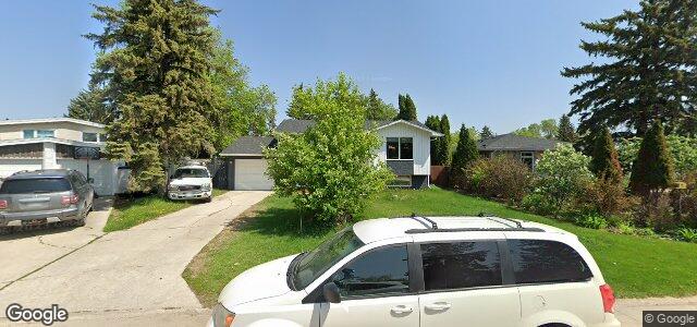 Photo of 4 Nuffield Place in Winnipeg, Manitoba