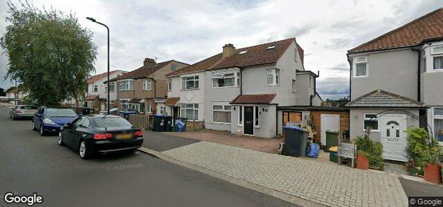 Larawan ng 42 Burgess Avenue sa Winnipeg, Manitoba