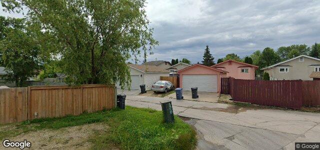 Larawan ng 43 Mapleridge Avenue sa Winnipeg, Manitoba