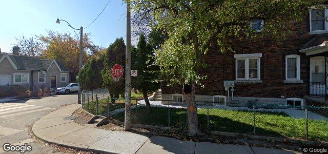 Larawan ng 46 Ryerson Avenue sa Winnipeg, Manitoba