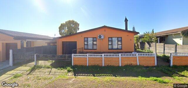 Larawan ng 5 April Street sa Winnipeg, Manitoba