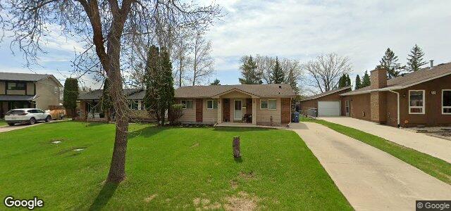 Larawan ng 51 Thornhill Bay sa Winnipeg, Manitoba