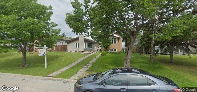Larawan ng 53 Mapleridge Avenue sa Winnipeg, Manitoba