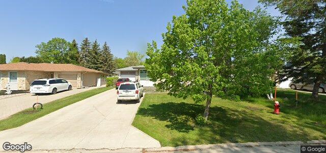 Larawan ng 54 Valence Avenue sa Winnipeg, Manitoba