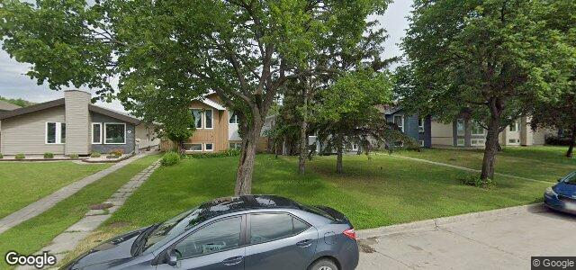 Larawan ng 55 Mapleridge Avenue sa Winnipeg, Manitoba