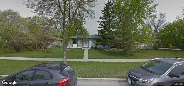 Larawan ng 576 Dalhousie Drive sa Winnipeg, Manitoba