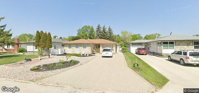 Larawan ng 58 Valence Avenue sa Winnipeg, Manitoba