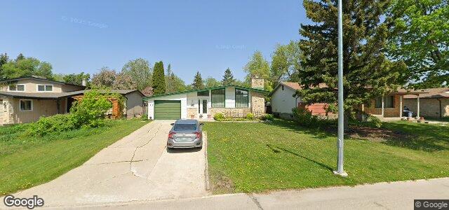 Larawan ng 59 Leeds Avenue sa Winnipeg, Manitoba