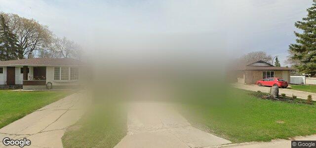 Larawan ng 6 Millikin Road sa Winnipeg, Manitoba