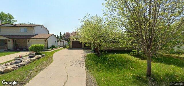 Larawan ng 62 Leeds Avenue sa Winnipeg, Manitoba