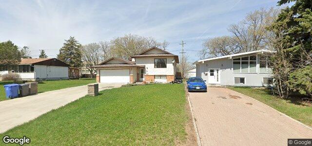 Photo of 631 Grierson Avenue in Winnipeg, Manitoba