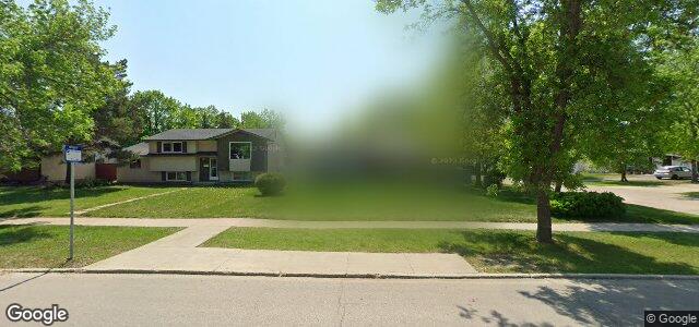 Larawan ng 635 Dalhousie Drive sa Winnipeg, Manitoba