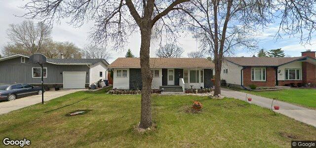 Larawan ng 7 Thornhill Bay sa Winnipeg, Manitoba