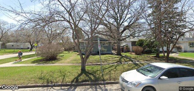 Larawan ng 704 Townsend Avenue sa Winnipeg, Manitoba