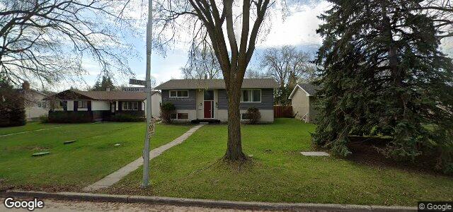 Larawan ng 740 Pasadena Avenue sa Winnipeg, Manitoba