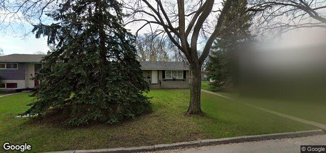 Larawan ng 744 Pasadena Avenue sa Winnipeg, Manitoba