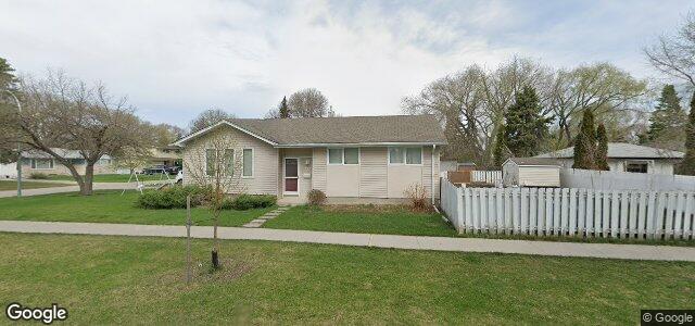 Larawan ng 753 Pasadena Avenue sa Winnipeg, Manitoba
